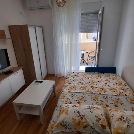 شقة بودغوريتْسا  في Apartman Seka المظهر الخارجي الصورة